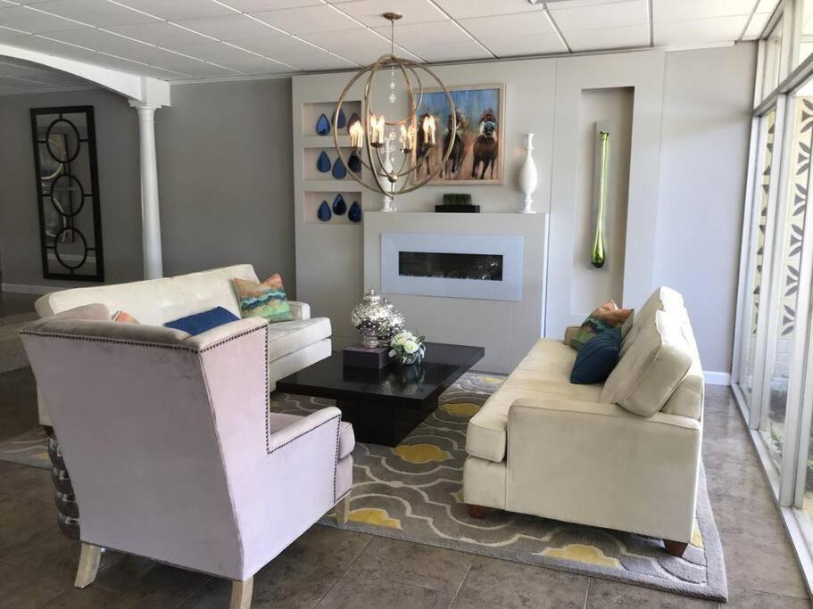 Perfect Couples Retreat - Close To All Amenities Hot Springs Extérieur photo